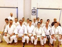 Pääsiäisleiri 2018. Harjoittelimme bo-kataa, nunchakukataa, ottelutekniikkaa ja kata Pinan Shodania.